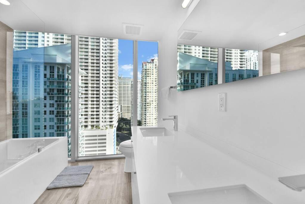 מיאמי Lovely Upscale Condo Gorgeous View 2Bd 2Bath In Brickell מראה חיצוני תמונה